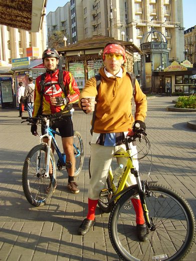 на великах в типографию.jpg